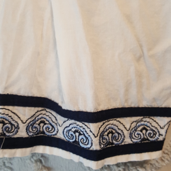 lightweight 100% cotton blouse with embroidery - Picture 4 of 5